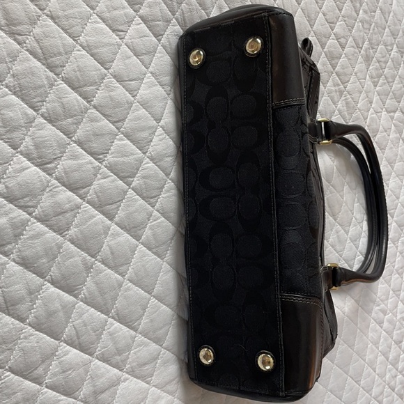 Authentic Coach!!! - Picture 6 of 9